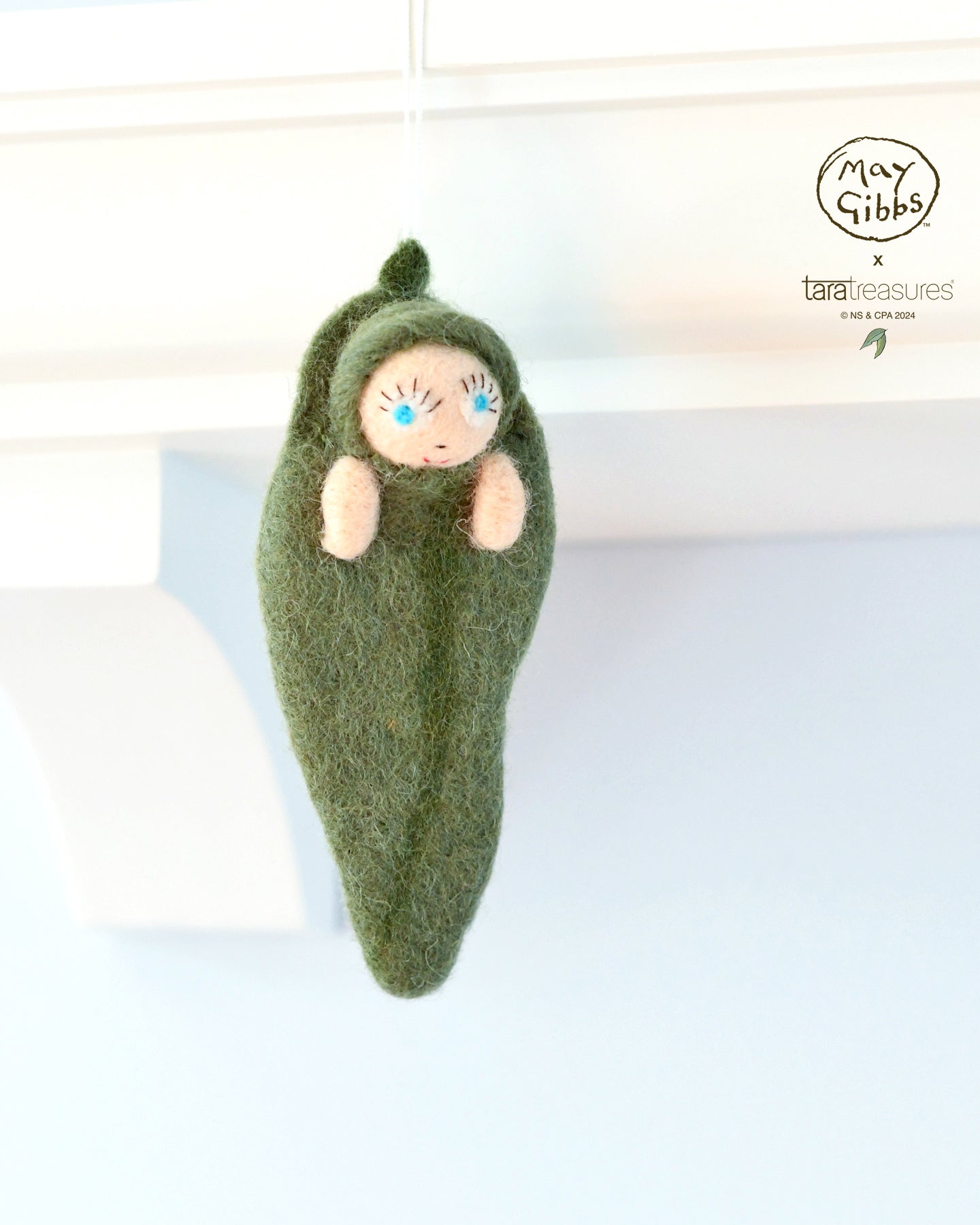 May Gibbs x Tara Treasures - Gumnut Baby Snugglepot Cuddlepie Ornament