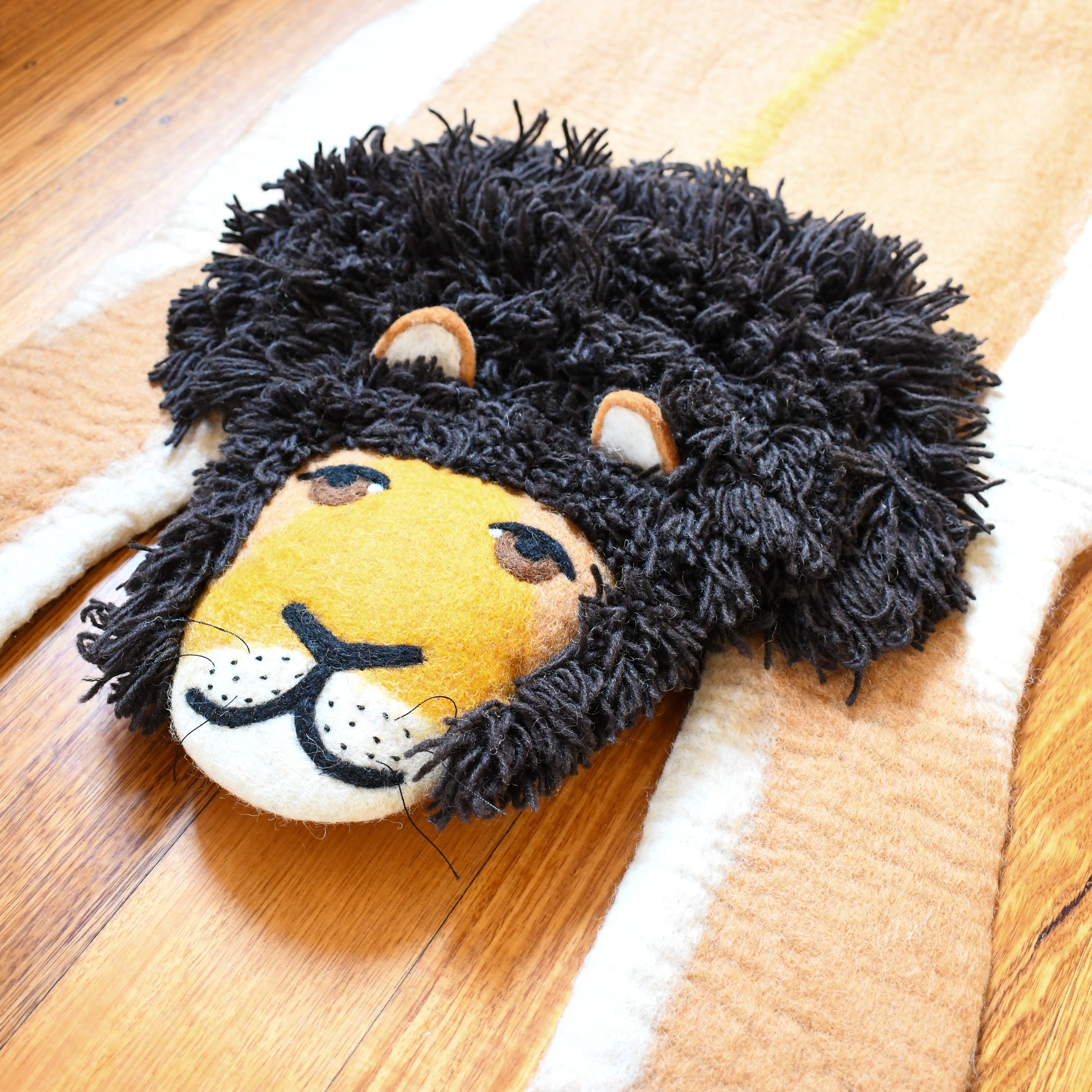 Felt Animal Rug - Lion - Tara Treasures