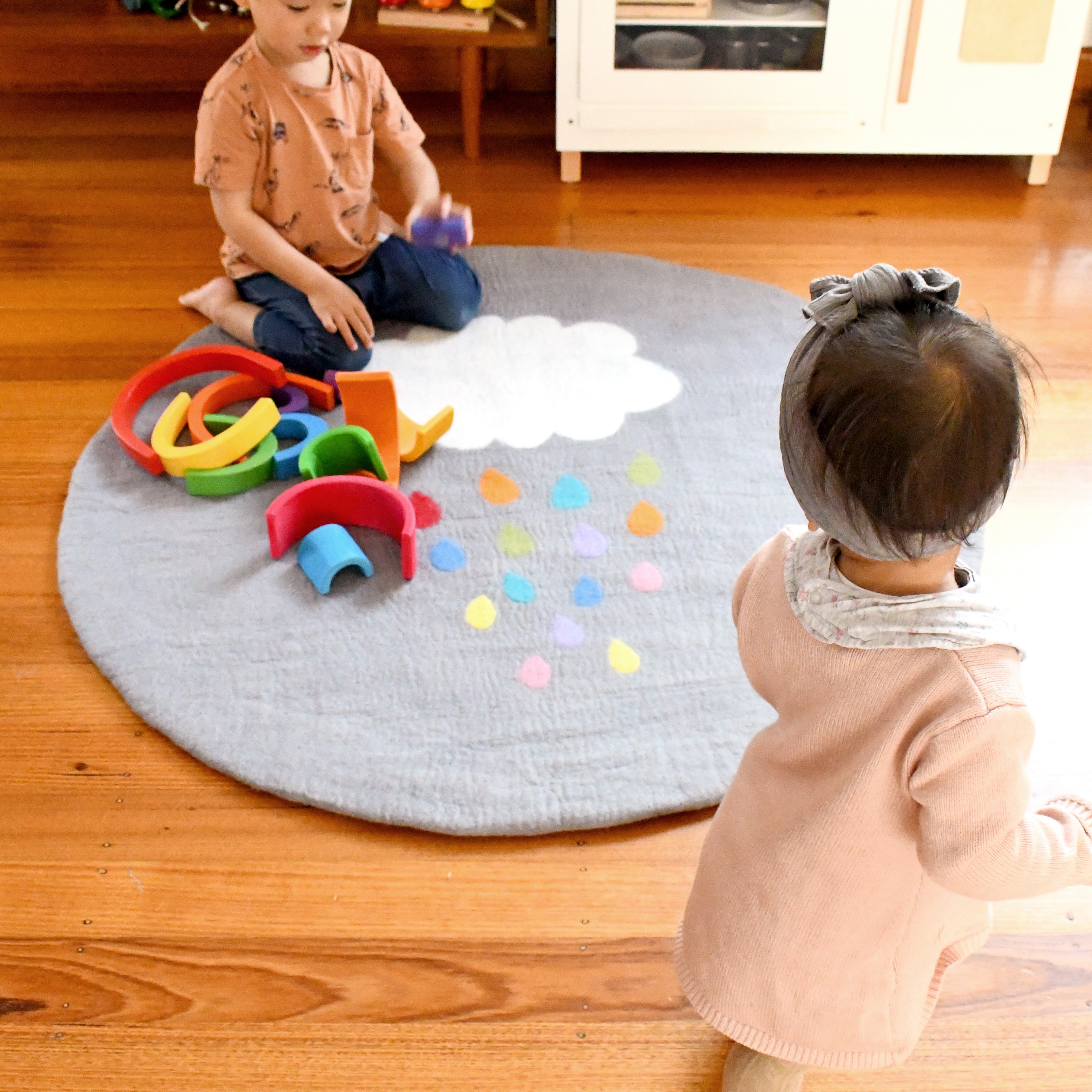 Felt Nursery Rug - Cloud with Raindrops - Tara Treasures