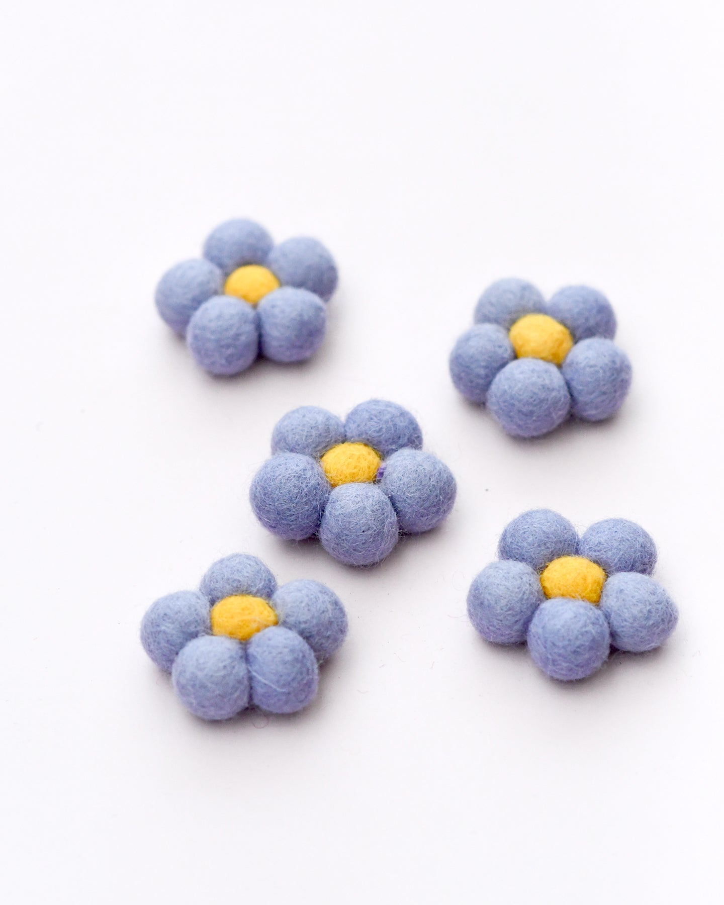 Felt Daisy Flowers (Periwinkle Coloured) - 5 Flowers - Tara Treasures