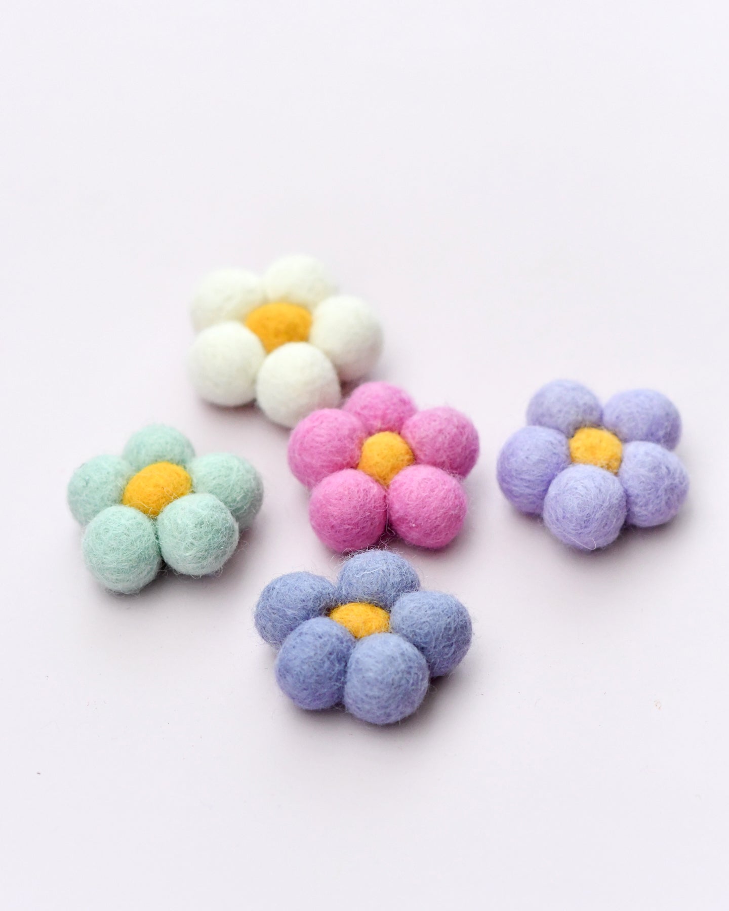 Felt Daisy Flowers (Pastel Shades) - 5 Flowers - Tara Treasures