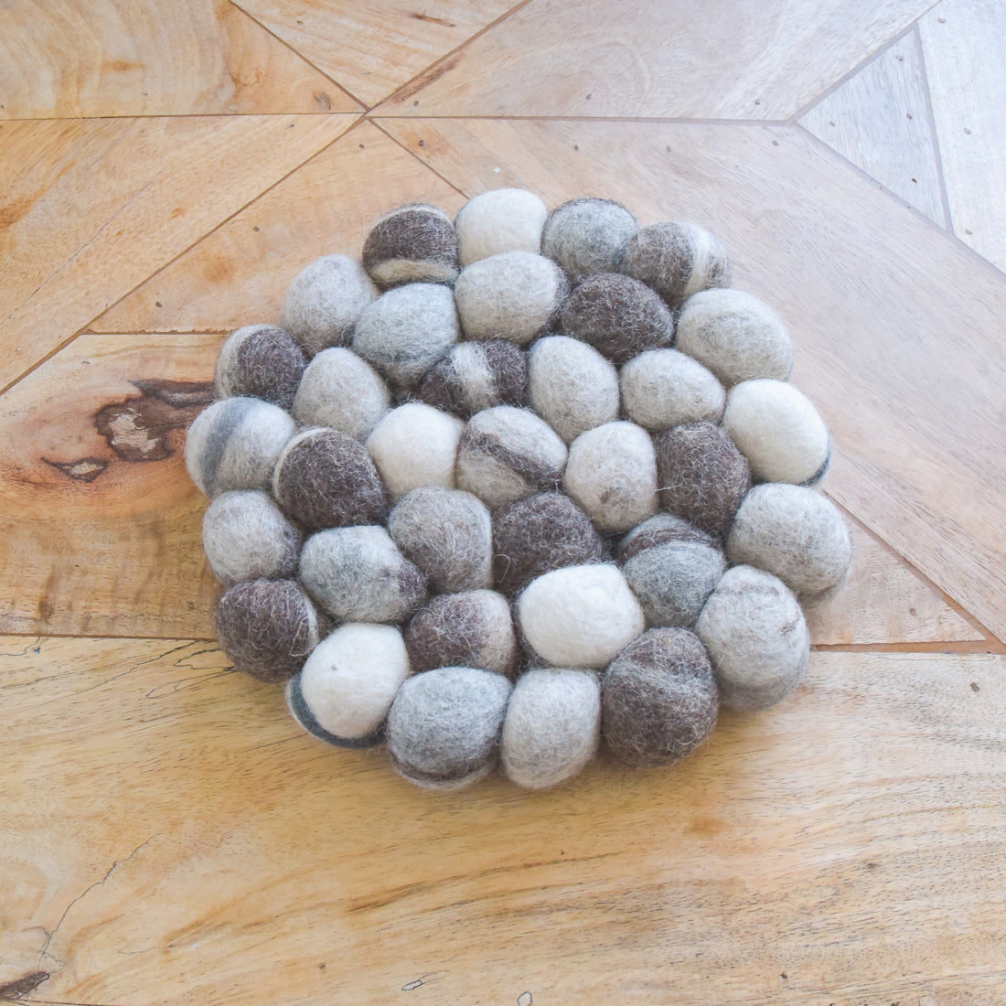 Teapot Trivet - River Pebbles 22cm - Tara Treasures