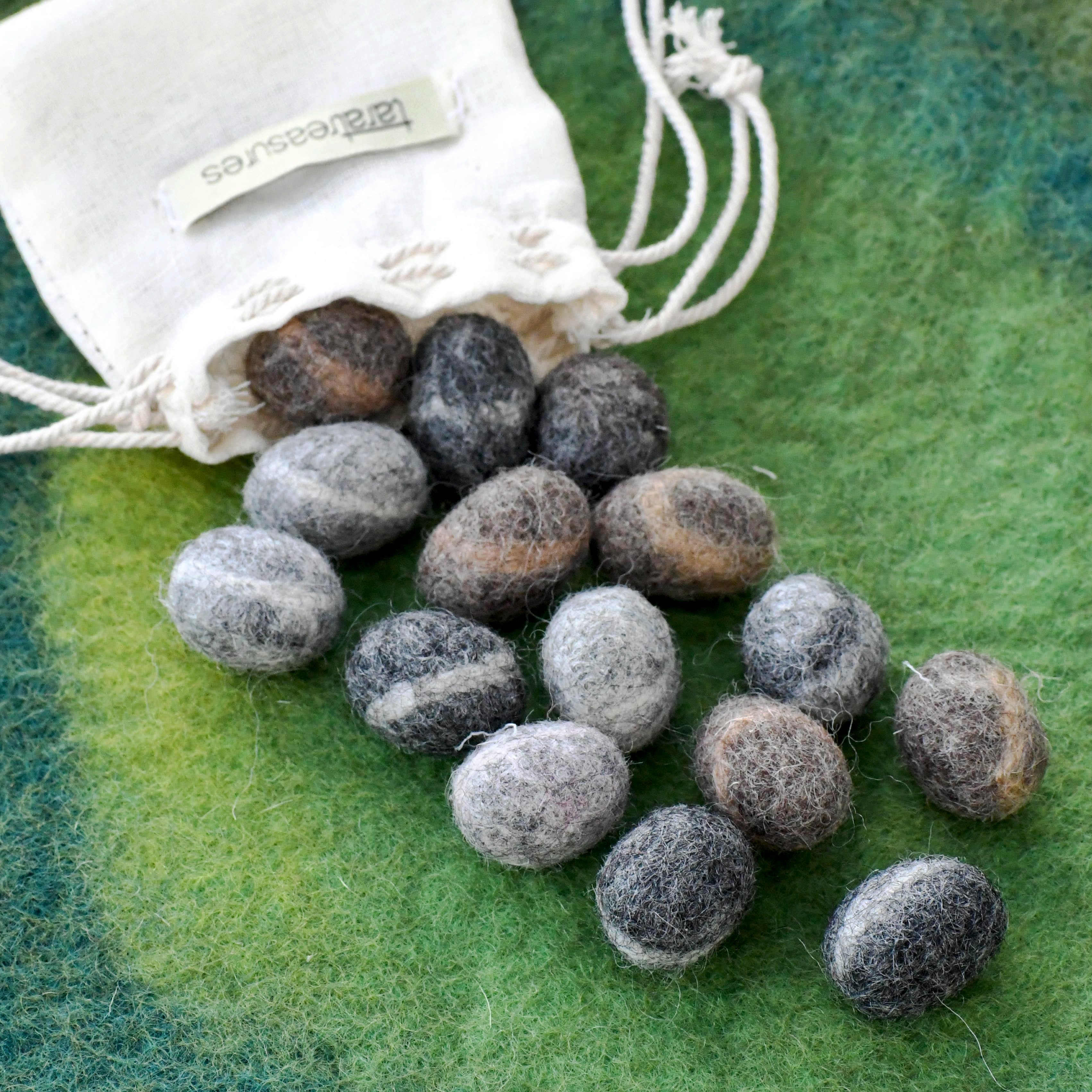 Felt Pebbles Stones in a Pouch - 3cm - 15 pebbles - Tara Treasures